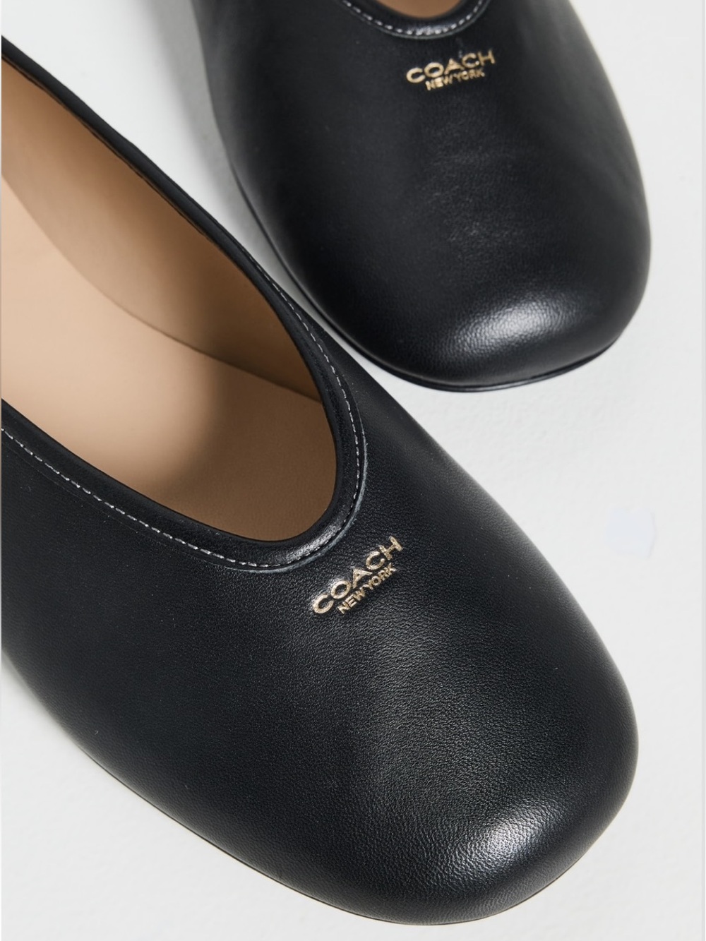 COACH
BALLERINAS 'HOUSTON' black
$185 size 8 gently used - Picture 1 of 16